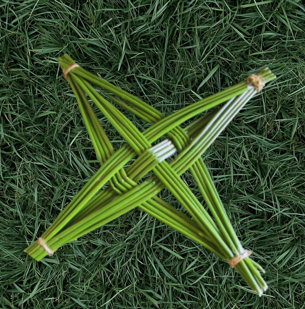 Handmade St. Brigid’s Cross – An Irish Symbol of Protection & Heritage